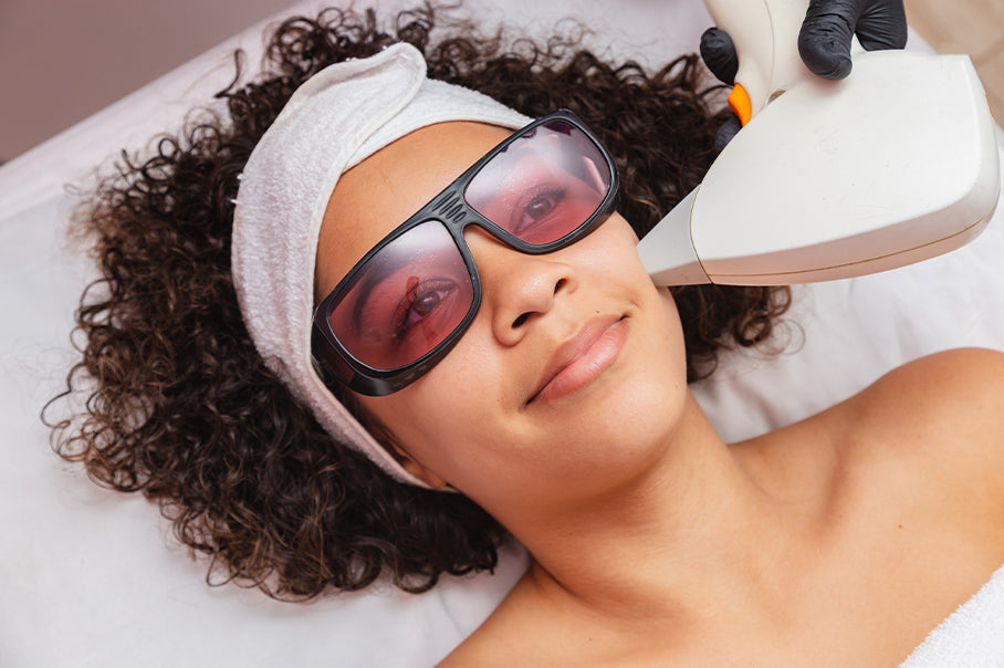 The Glow-Up Age： Modern Tech Transforming Facial Hair Removal